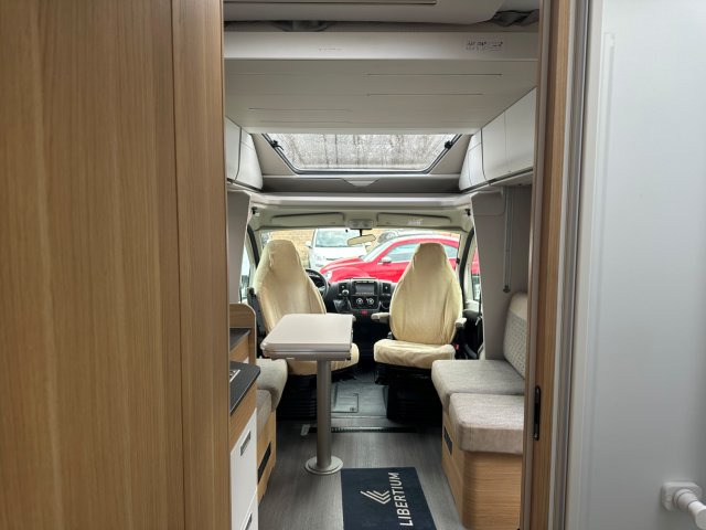 Adria Matrix Plus 670 DC - Photo 8