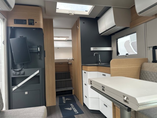 Adria Matrix Plus 670 DC - Photo 9