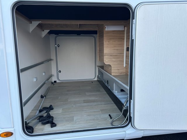 Bavaria Initial I740FGJ Nomade I 740 FGJ - Photo 3