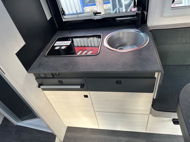 Challenger 328 Graphite Ultimate - Photo 4