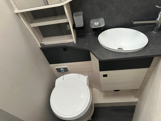 Challenger 328 Graphite Ultimate - Photo 6