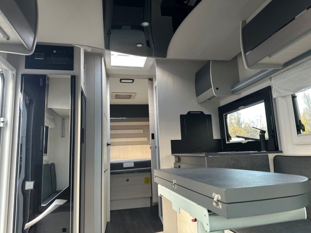 Challenger 328 Graphite Ultimate - Photo 8