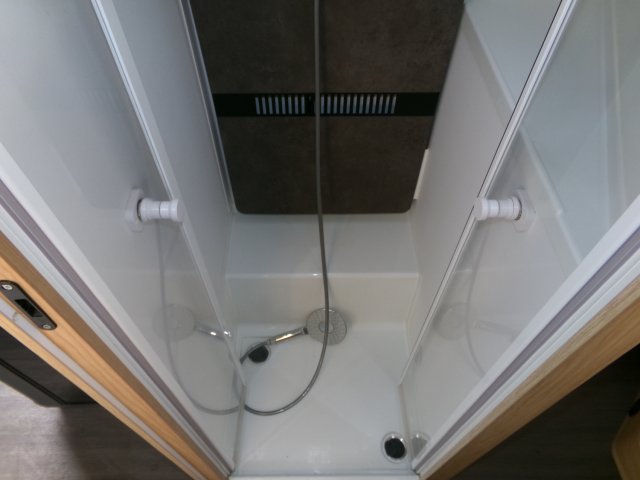 Adria Matrix Plus 670 DC - Photo 3