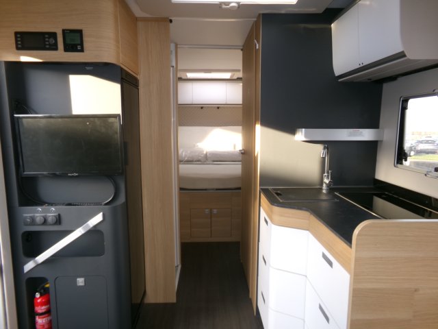 Adria Matrix Plus 670 DC - Photo 5