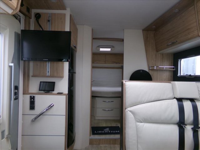 Bavaria Initial I740C Style I 740 C - Photo 12