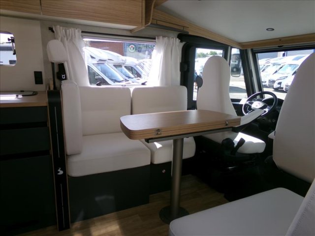 Bavaria Initial I740FC Nomade - Photo 3