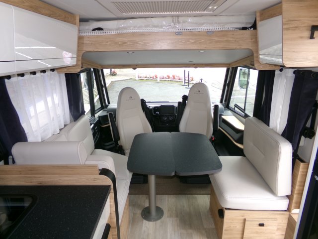 Bavaria Initial I740FC Nomade I 740 FC - Photo 9
