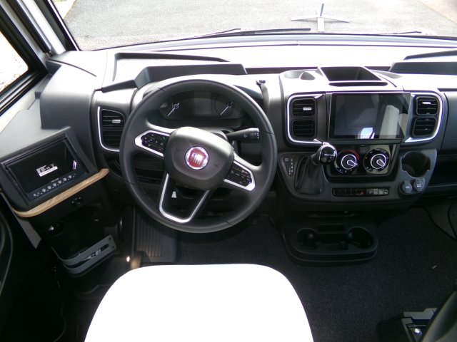 Bavaria Initial I741FGJ Unik - Photo 10