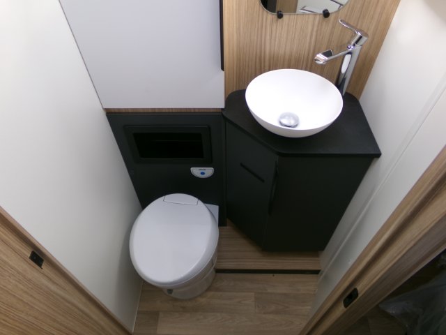 Bavaria T720FC Intense - Photo 7