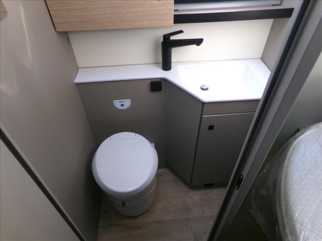 Burstner Campeo TD 736 - Photo 7