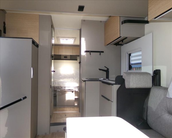 Burstner Campeo TD 736 - Photo 11