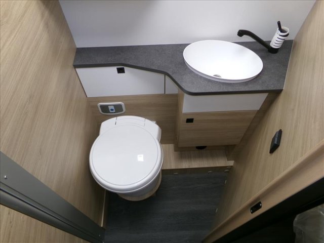 Challenger 318 Anniversary Edition - Photo 7