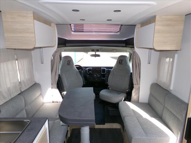 Challenger 318 Anniversary Edition - Photo 9