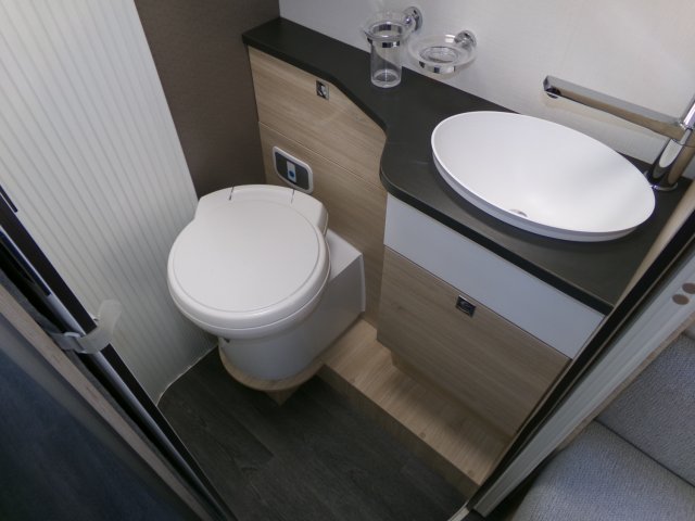 Challenger 396 Start Edition - Photo 9