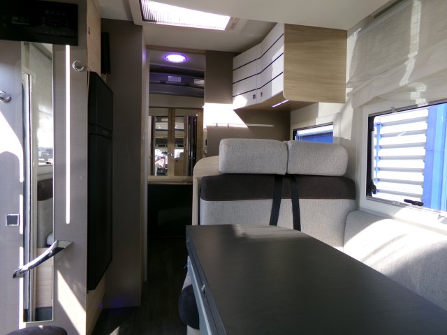 Challenger 396 Start Edition - Photo 15