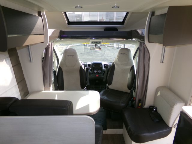 Challenger Genesis 288 EB - Photo 8