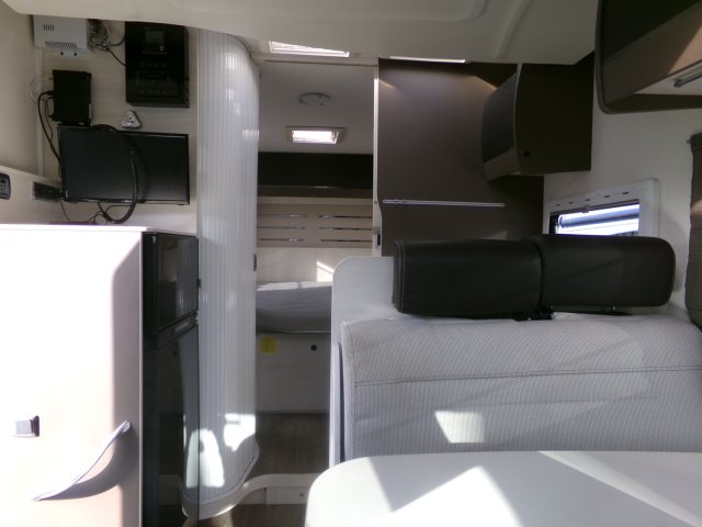 Challenger Genesis 288 EB - Photo 9