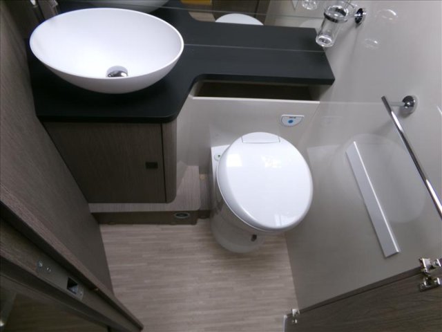 Eden Camp H 745 GLC - Photo 9