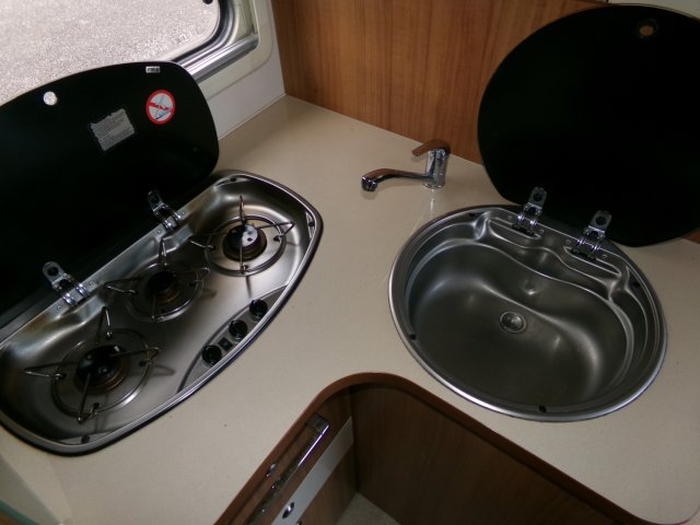 Eura Mobil Terrestra T 670 SB - Photo 3