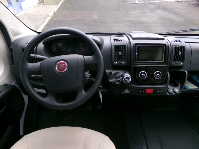 Font Vendome Rando Van - Photo 11