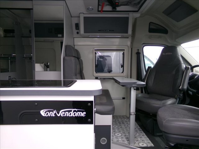 Font Vendome Rando Van - Photo 4