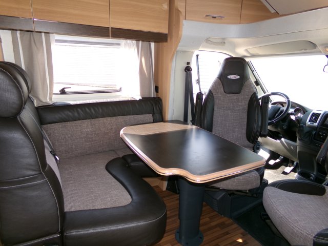 LMC Breezer Lift H 607 - Photo 4