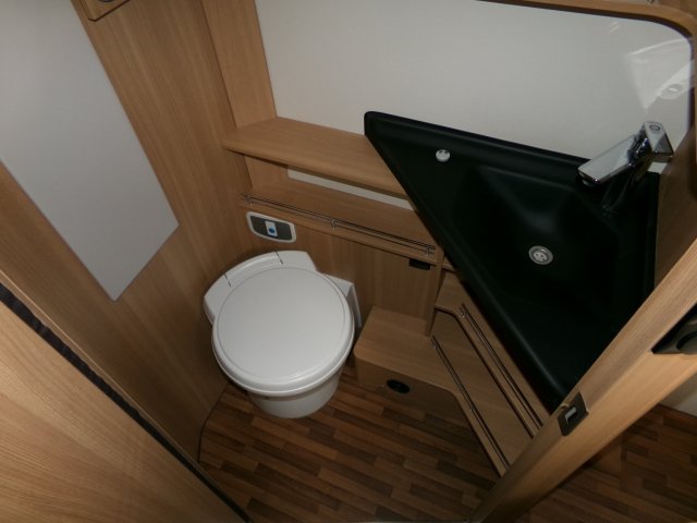 LMC Breezer Lift H 607 - Photo 8