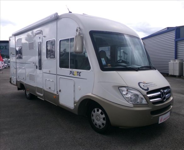 Pilote Explorateur G 733 FJ 