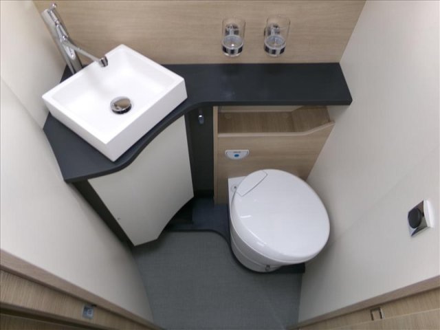 Rapido 686 F 686F - Photo 8