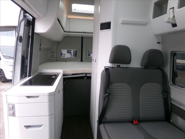 Volkswagen Grand California - Photo 11