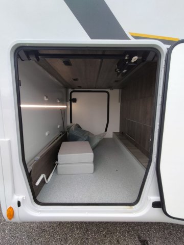 Benimar Tessoro 444 - Photo 13