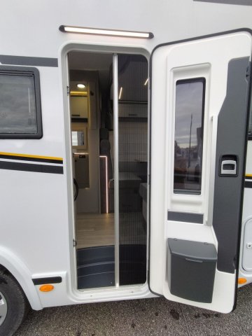 Benimar Tessoro 444 - Photo 15