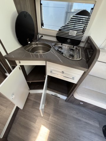 Benimar Tessoro 497 LIMITED - Photo 18