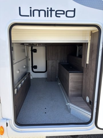 Benimar Tessoro 497 LIMITED - Photo 33