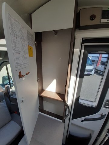 Benimar Yrteo 840 - Photo 20