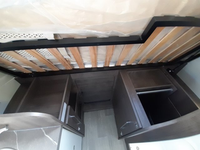 Benimar Yrteo 840 - Photo 32