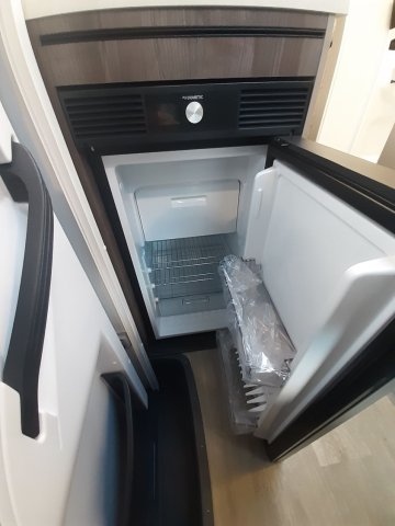 Benimar Yrteo 861 - Photo 26