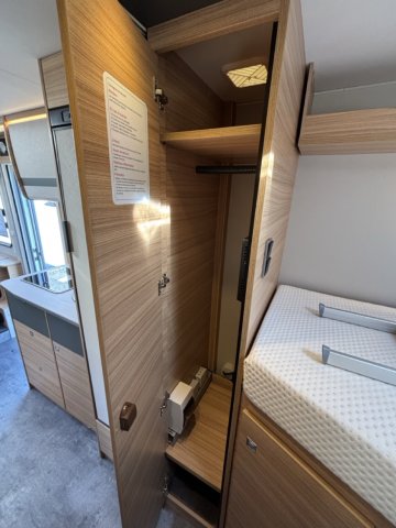 Dethleffs Globebus I 6 GT White I6 - Photo 35