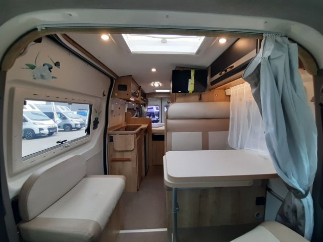 Font Vendome Master Van EVASION - Photo 24