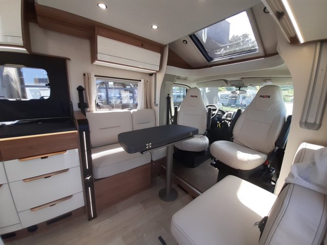 Pilote P 726 FGJ Expression P726 - Photo 17