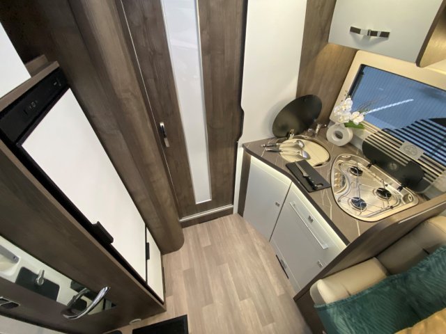 Benimar Tessoro 468 Northautokapp - Photo 3