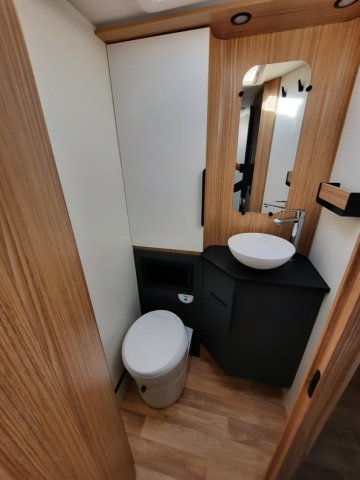 Bavaria Initial I741FC Unik - Photo 5