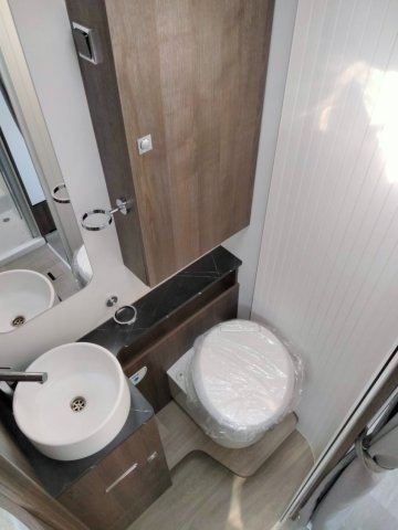 Benimar Tessoro 463 Up - Photo 6