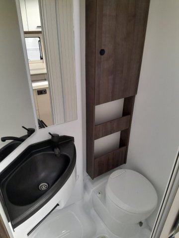 Benimar Yrteo 840 - Photo 5