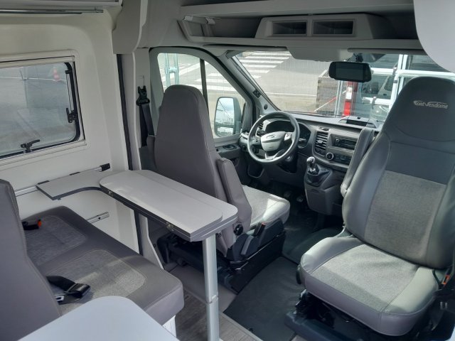 Font Vendome Forty Van 4x4 - Photo 2