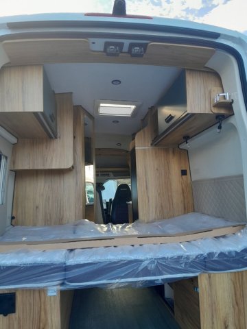 Font Vendome Forty Van 4X2 - Photo 10