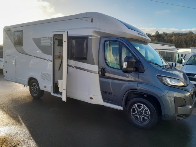 Rapido 696 F 65 Ans Neuf