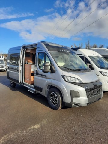 Rapido Van V55 - Photo 1