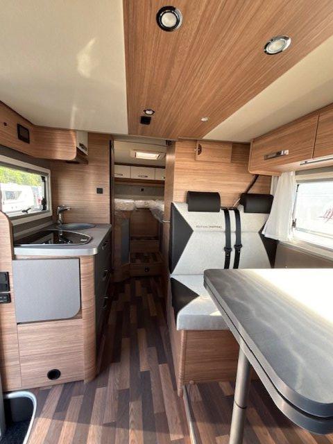 Weinsberg CaraCompact Suite MB 640 MEG - Photo 2