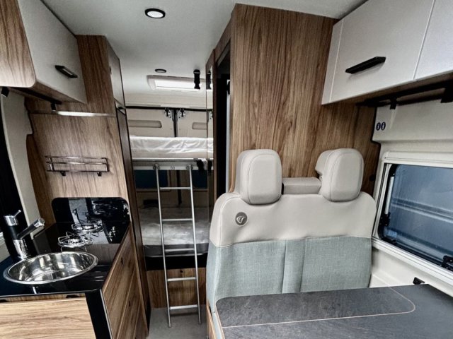 Font Vendome Leader Camp Duo - Photo 3